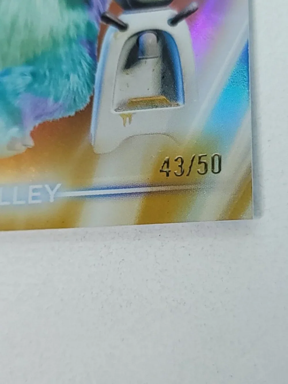 Sulley Topps 2026 Disney Neon Gold Holo Parallel Limited 43/50 - Picture 2 of 4